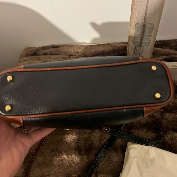 Bally Vintage Leather Shoulder Bag - Picture 5 of 9